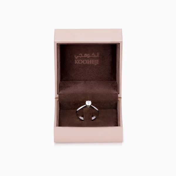 40386_6_Kooheji_Jewellery_AlFarah_Solitaire-Ring_WG_K001-017-000513-DIA-R-WT-RD-VVS1-VS-SI-G-H.webp