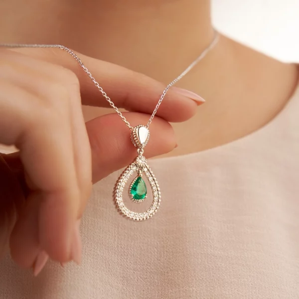 Emerald Diamond Necklace